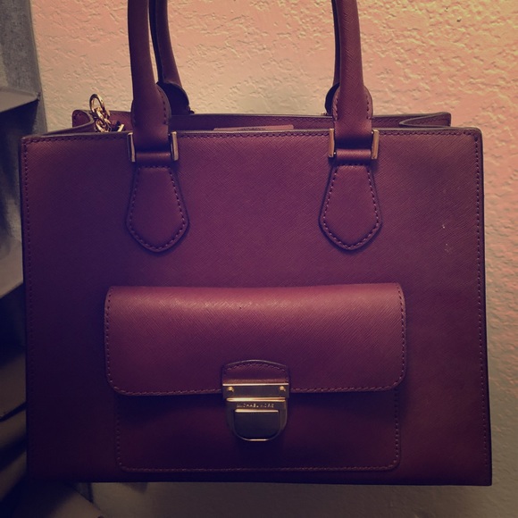 Michael Kors Handbags - Michael Kors Purse